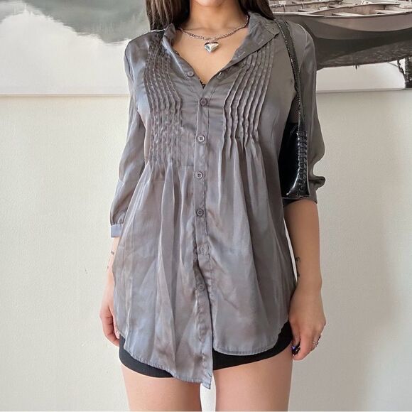 2000s Grey satin silky preppy button up blouse - Picture 2 of 4